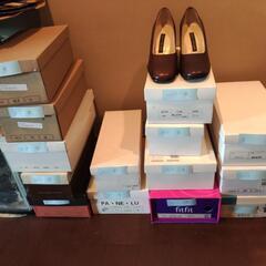 レディース靴１５足 22.0~22.5　種類、色違い等の画像