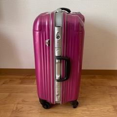 キャリーケースの画像