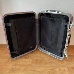 キャリーケースの画像