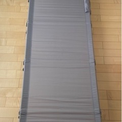 【受け渡し予定有り】コット　簡易ベッド　軽量の画像