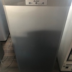 (決まりました)冷凍庫　2016年製　121L