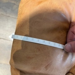 革張り2人掛けソファーの画像