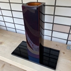 台座付き　花瓶の画像