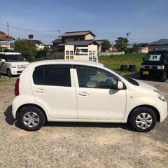 車検７年７月　分割払可！　ナビ　バックカメラ　　パッソ白　7万キロ台　スマートキーの画像