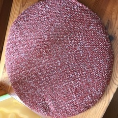 お譲り先決まりました！ 丸い 座布団 クッション 3枚の画像