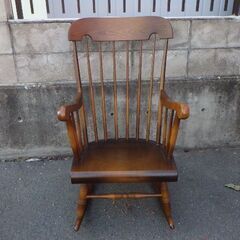 ロッキングチェア　飛騨産業　キツツキマーク　￥21,780税込の画像