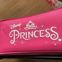 ディズニープリンセス可愛いスーツケースおもちゃ箱の画像