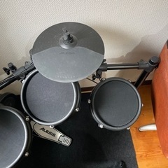 ALESIS NITRO MESH KIT 電子ドラムセットの画像