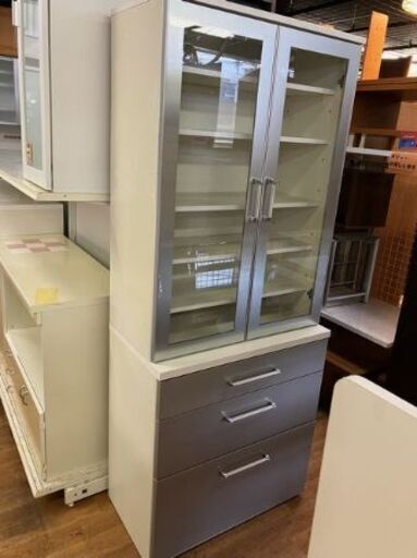 ⑥ リサイクルショップスターズ城西店 食器棚 収納 カップ シルバー おしゃれ