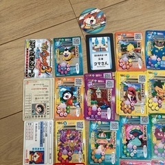⭐️最終お値下げしました❗️妖怪ウォッチ　カード　全部で63枚　ダブり有りの画像