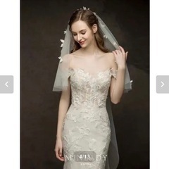 ウェディングドレス(ホワイト)の画像