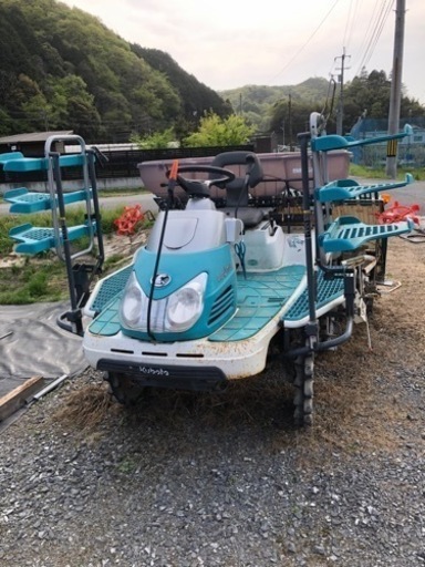 クボタ　6条田植え機
