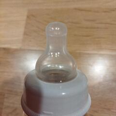 哺乳瓶　Pigeon　プラスチック製　240mlの画像