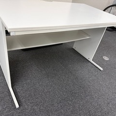 オフィスデスク 平机 事務机 幅1200×奥行700×高さ700mm 取りに来られる方限定　期間限定の画像