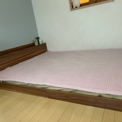 　ロー　ダブルベッドフレームのみの画像
