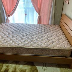 ダブルベッド
