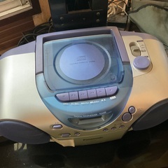 昔懐かしいのCDラジカセ‼️