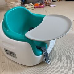 Bumbo バンボ マルチシート 箱あり　グリーン