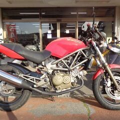 NO.4675　ＶＴＲ２５０　水冷４サイクルＶツイン２５０ｃｃ　レッド　☆彡の画像
