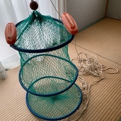 釣り網 魚捕り網かご 仕掛け付き ネットケージ 折りたたみ 55cm 魚籠 魚バスケット 釣りネット 折り畳み網 フローティング フィッシュ　万能干しかご　魚網 折り畳み 漁具 魚捕り 罠 魚 漁 仕掛け ネット 網かご 捕獲 アミ もんどり 餌 沈め釣り　魚釣り　フィッシング　福岡　田川　みやこ町の画像