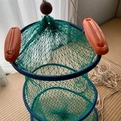 釣り網 魚捕り網かご 仕掛け付き ネットケージ 折りたたみ 55cm 魚籠 魚バスケット 釣りネット 折り畳み網 フローティング フィッシュ　万能干しかご　魚網 折り畳み 漁具 魚捕り 罠 魚 漁 仕掛け ネット 網かご 捕獲 アミ もんどり 餌 沈め釣り　魚釣り　フィッシング　福岡　田川　みやこ町の画像