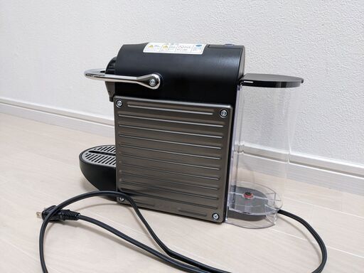 ネスプレッソ　ピクシー　(C61-TI-W)