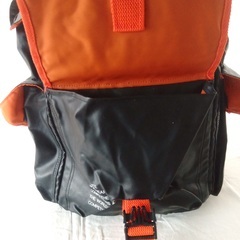 sold out DESCENTE　デサント　バックパック　キッズ　防水！ポケット多数！の画像