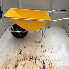 アルミ一輪車　運搬　