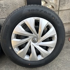 フォルクスワーゲンポロ純正タイヤホイールセット2本のタイヤは新品ですの画像