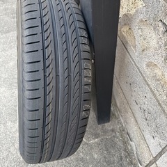 フォルクスワーゲンポロ純正タイヤホイールセット2本のタイヤは新品ですの画像