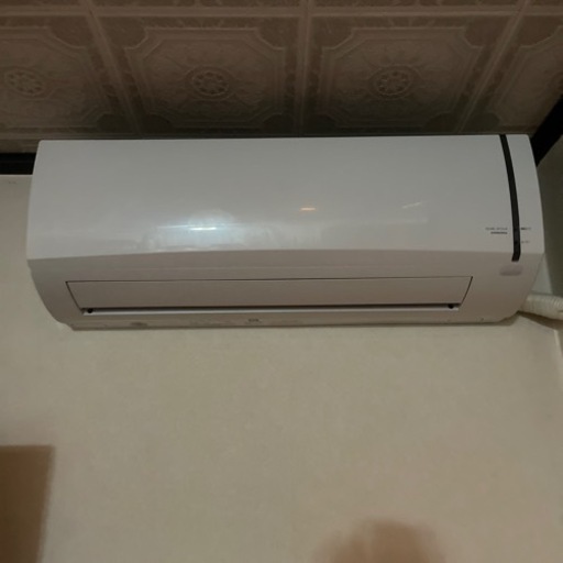 冷房エアコン