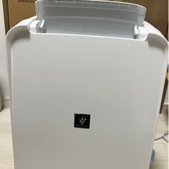 【受渡完了】SHARPシャープ 2022年製 衣類乾燥機 除湿機...