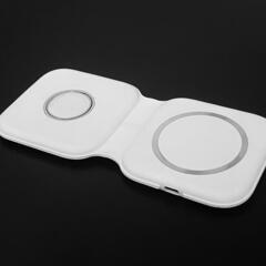 【新品未使用】MagSafe デュアル充電パッド ワイヤレス充電 Qiスマホ機種全対応 TYPE-C Airpods充電 Apple Watch充電 iPhone充電 Galaxy Xperia 急速充電の画像