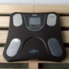 ★2021年製タニタ 体重・体組成計★
