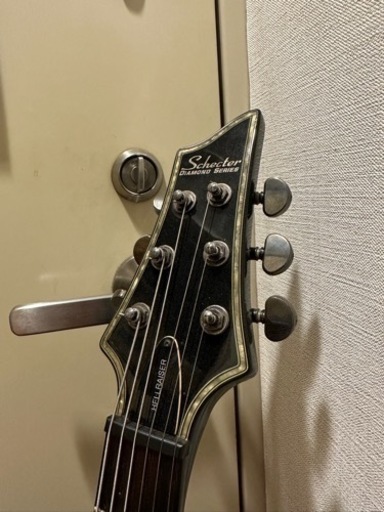 値下げしました　シェクター　ダイヤモンドシリーズ　ヘルレイザー　フライングVシェイプ
