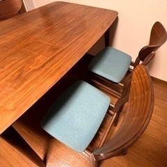 ダイニングテーブルセット　４人掛けの画像
