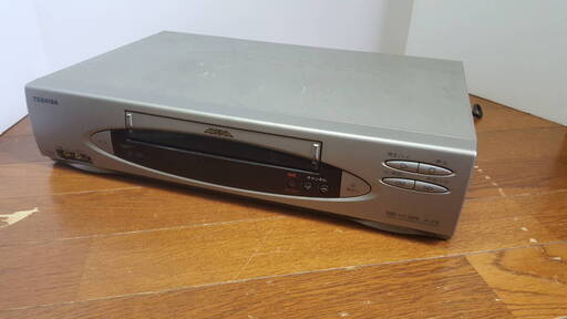 TOSHIBA 東芝　VHSビデオデッキ A-JT8 本体のみ（リモコンなし）　動作確認済み