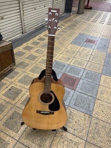 YAMAHA アコースティックギター　ケース&スタンド付き