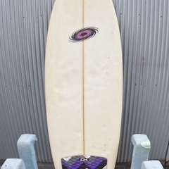 ショートボード５’８”
