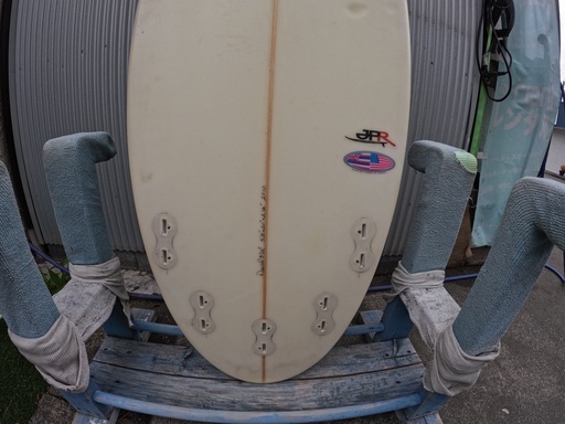 ショートボード５’８”