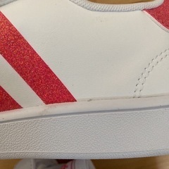 adidas アディダス　スニーカーの画像