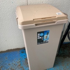 ゴミ箱