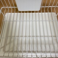 パール金属　珪藻土　水切りラックかご　ホワイト　珪藻土トレー付きの画像