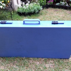 キャンプ用折り畳み椅子、テーブルの画像