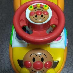 アンパンマンビジーカーの画像