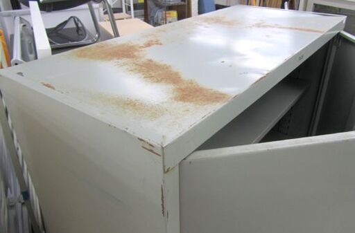 PLUS スチール書棚 両開きキャビネット 鍵つき 棚板6段 プラス オフィス家具 札幌市北区屯田 PLUS スチール書棚 両開きキャビネット 鍵つき 棚板6段 プラス