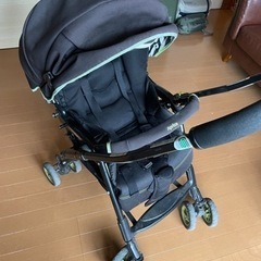 アップリカ　ビスケット　A型ベビーカー　両対面式の画像