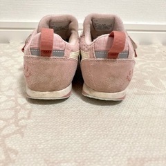 アシックス　18.5センチ　スニーカー　お譲りします。の画像