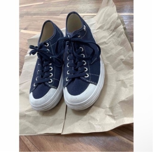 VANSスニーカー　ネイビー