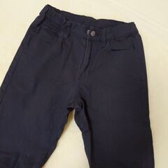 UNIQLO　140cm長ズボンの画像